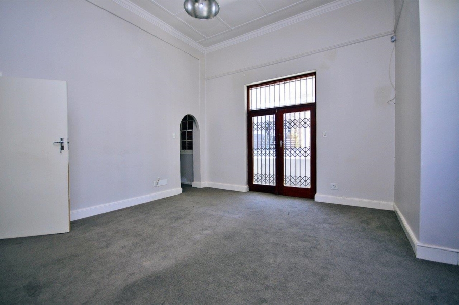 To Let 3 Bedroom Property for Rent in Green Point Western Cape